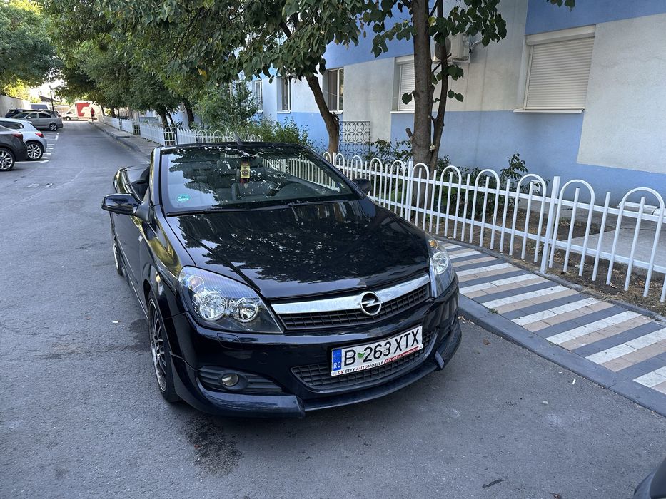 Opel Astra Twin Top - 1.8 Benzină – 2008 – Decapotabila