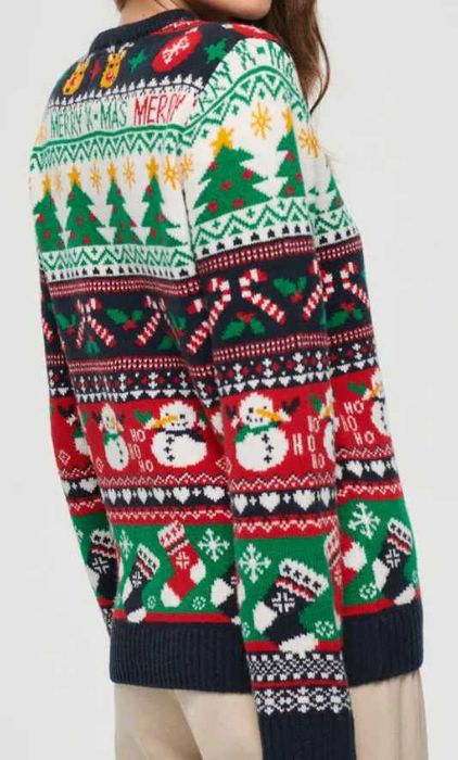 Pulover - Livrarea 5 lei - NOU - de Craciun