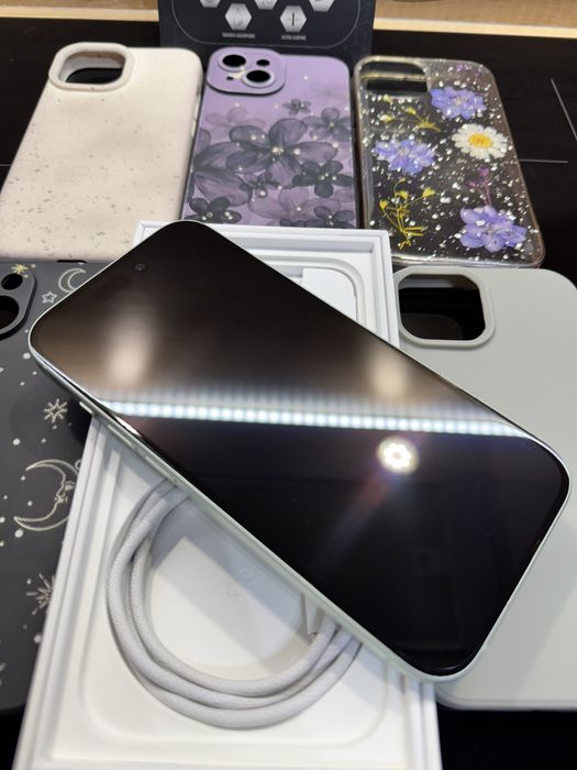 iPhone 15 Green 128 GB full box, huse, folie noua, 91% baterie