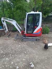 Prestez servicii complete cu miniexcavator.