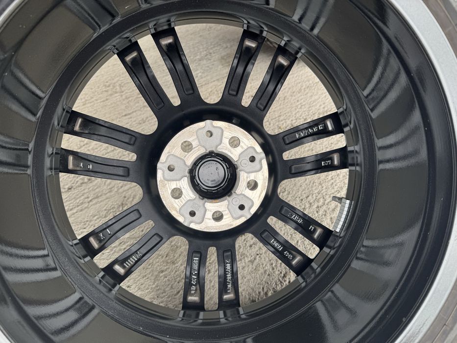 Jante Bmw Seria5 i5 G60 R19 Originale 935M Pirelli 99% 2024 De vara