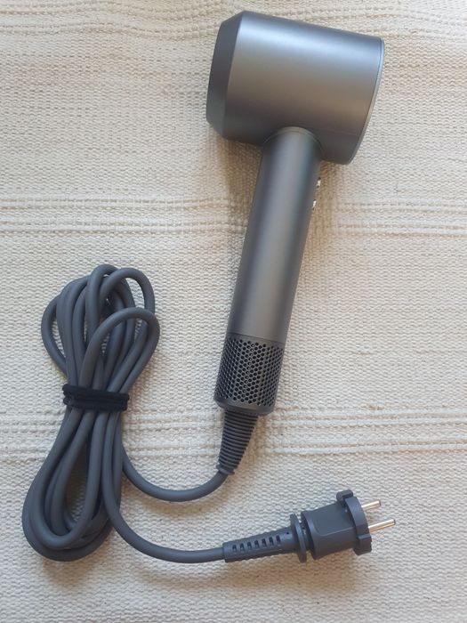 Dyson Supersonic HD11 Professional 1600 W , nou, original