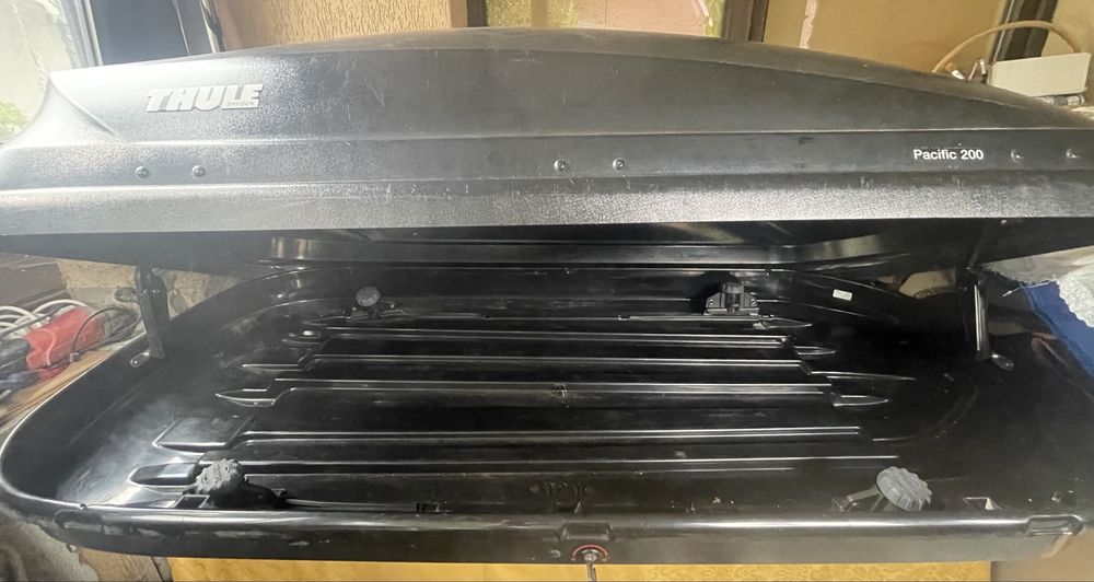 Cutie portbagaj THULE Pacific 200