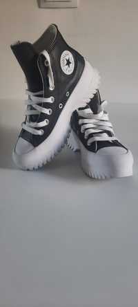 Converse negri piele