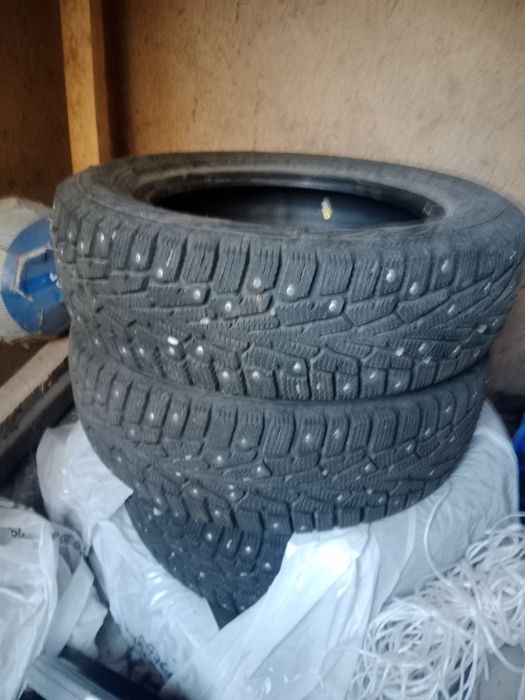 Продам зимнюю резину р 14