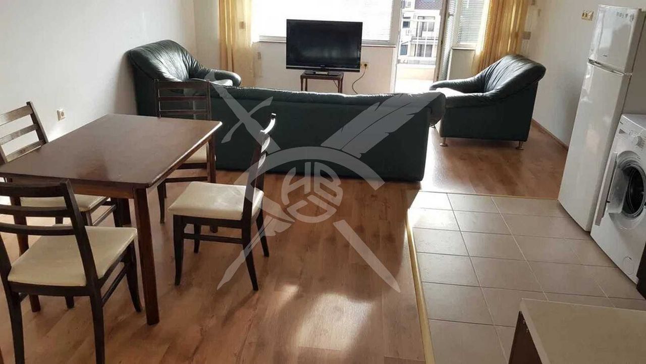 Дава се под наем Двустаен апартамент в Варна, Център - 60 кв.м за 400 € - Снимка #1