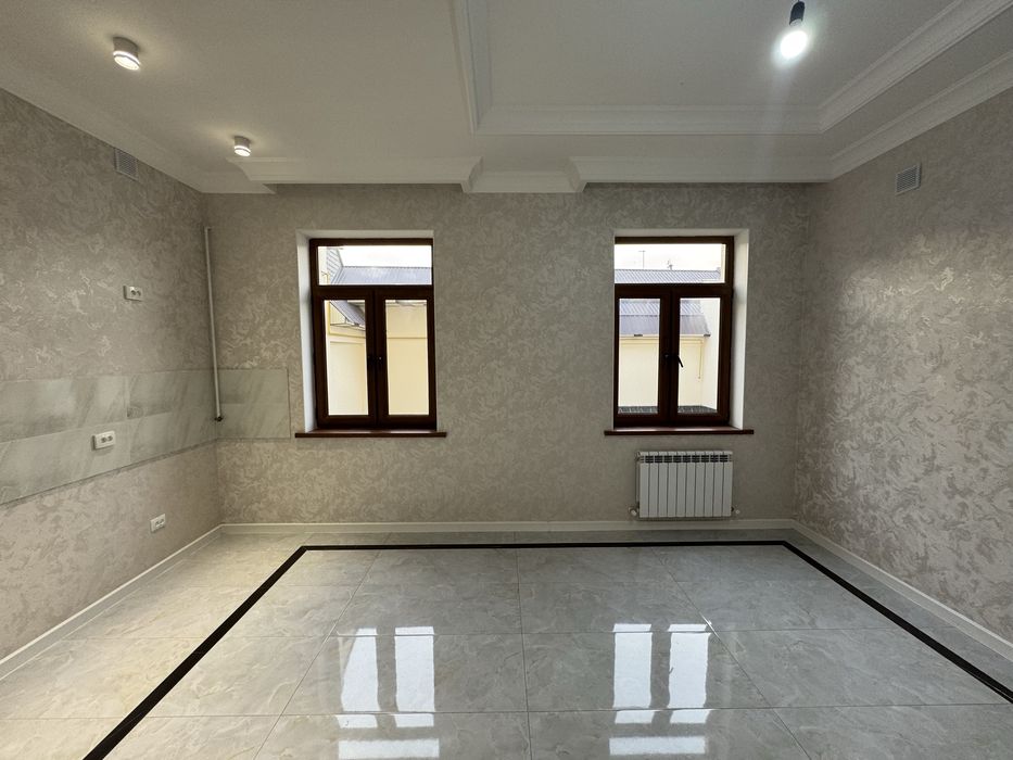 Продаётся 5-комнатный Евро дом с участком 2 сотки