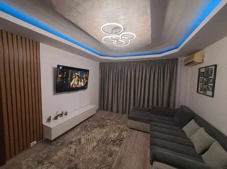 Vand apartament 3 camere etaj 2