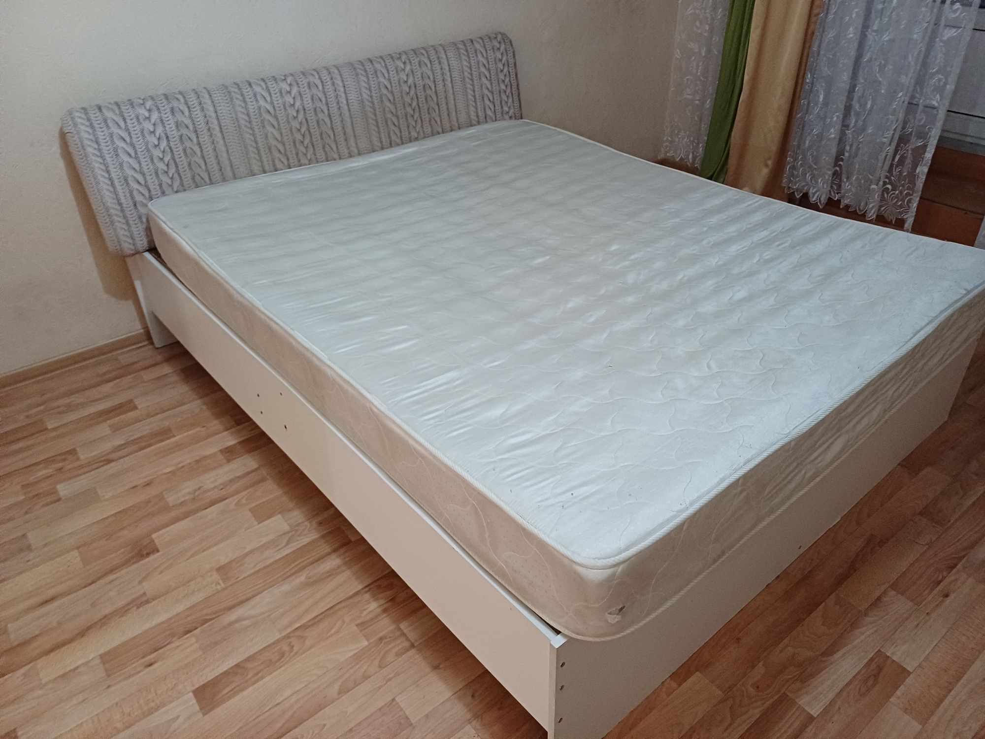 продам тахты, кресла