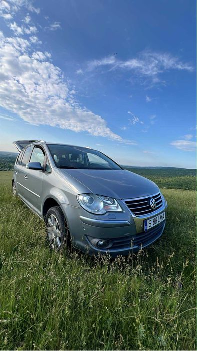 Vw Touran, 1.9 TDI 105 cp un singur ax cu came