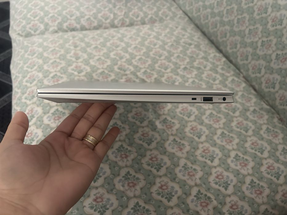 Leptop hp pavilion -15