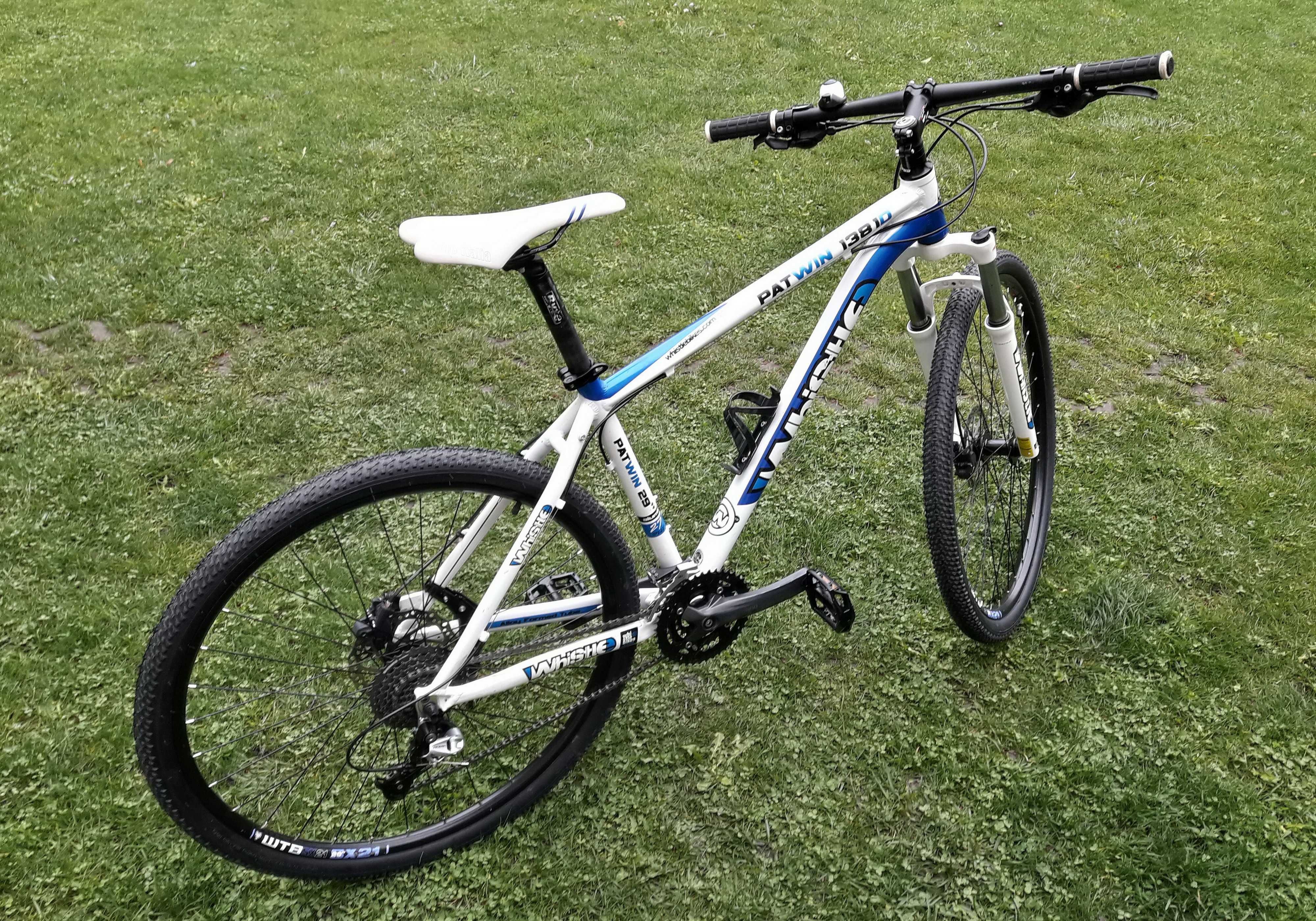 Bicicletă Whistle Patwin 1481D MTB 29’, 27 viteze, ALU, fr. disc, albă