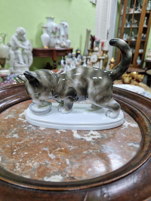 Рядка уникална антикварна колекционерска порцеланова фигура Graefentha