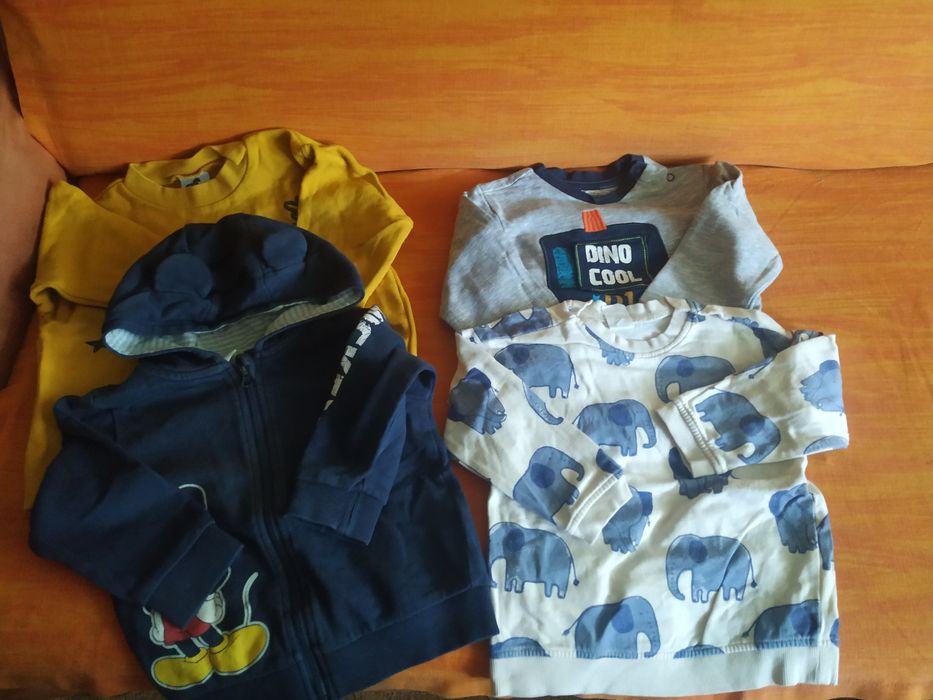 Vând  bluze,rolinguri și pantaloni 80-98