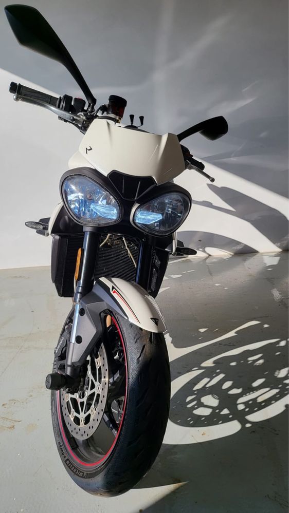 Triumph Street Triple R