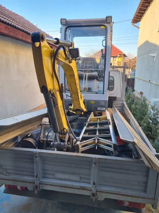 Inchiriez miniexcavator excavator, sapaturi, fose, canalizari