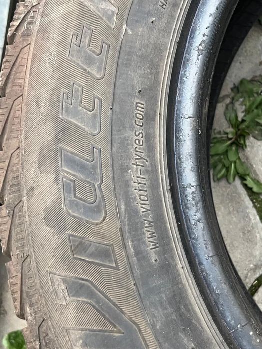 Шины зимние              .