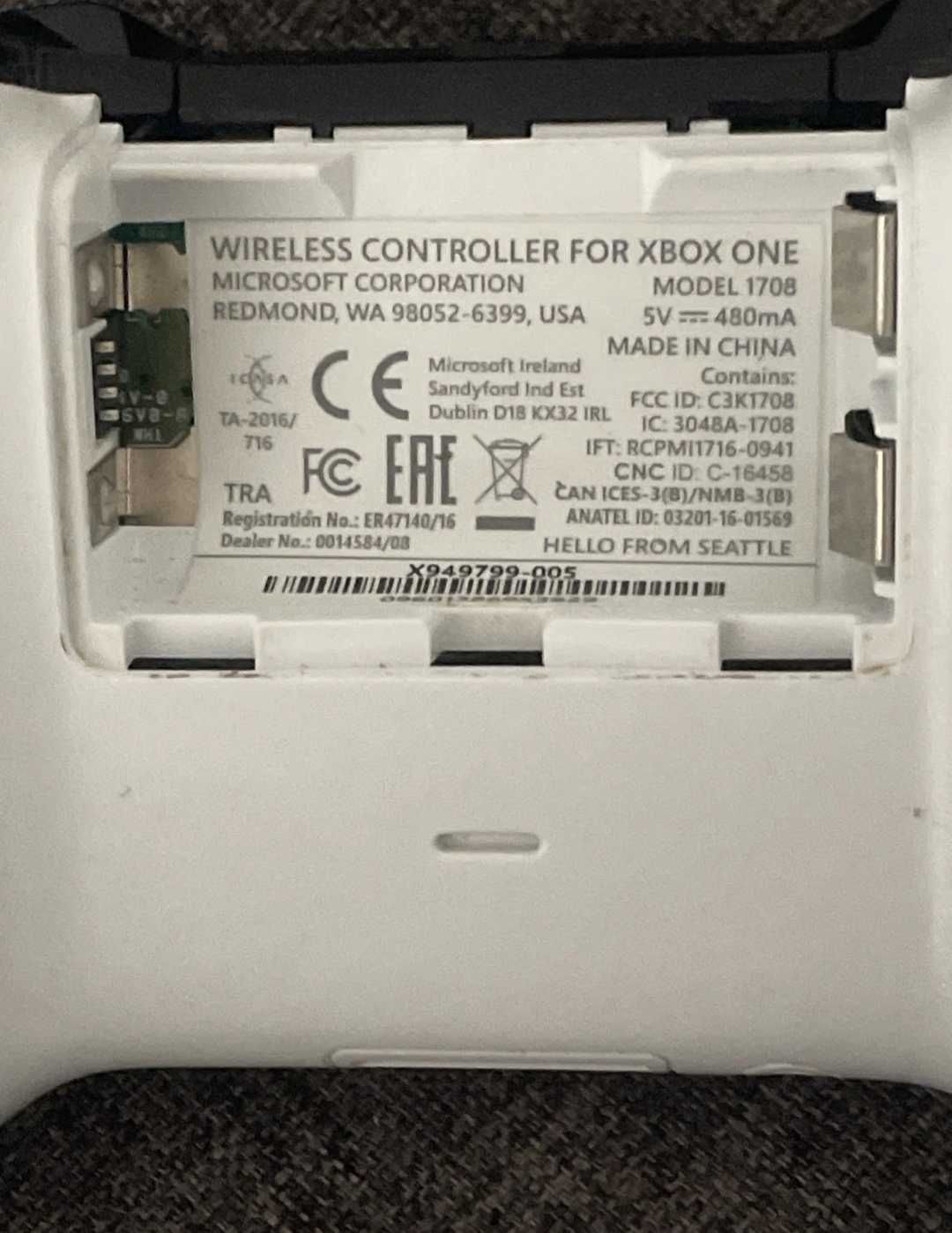 Xbox One S 1TB  Call of Duty Advanced Warfare