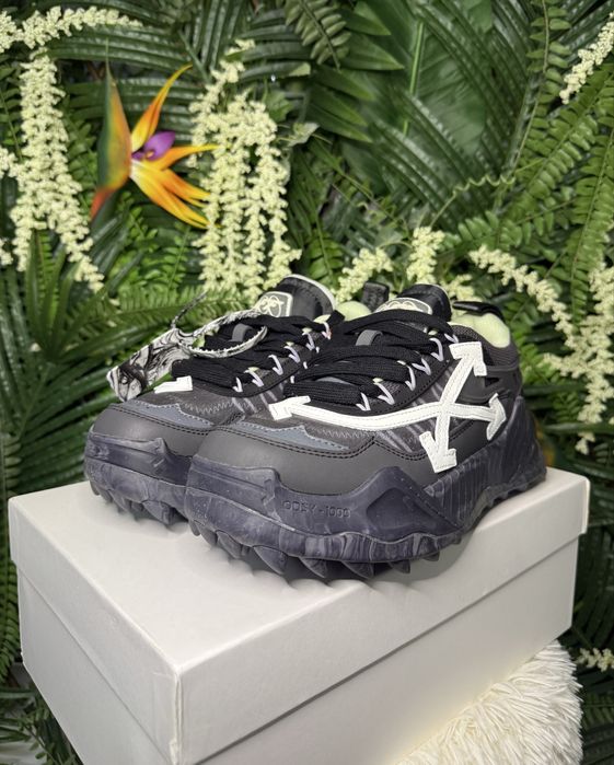 OFF-White Odsy 1000 Black
