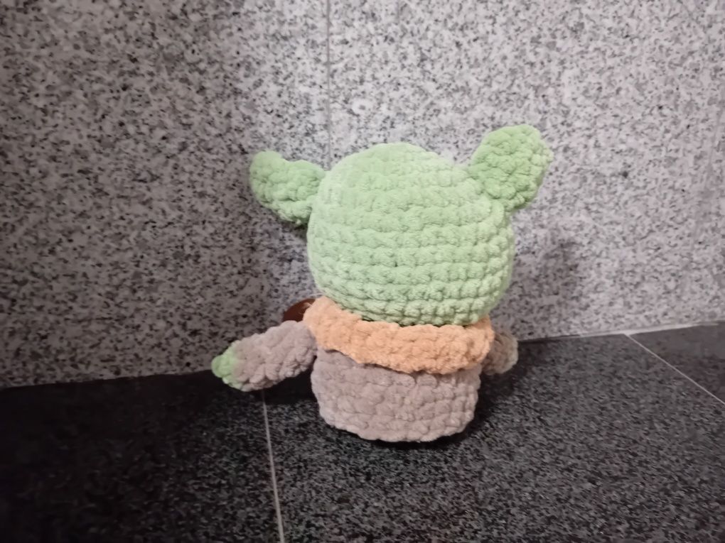 Baby yoda crochet