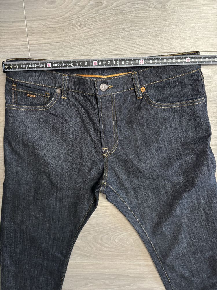 Blugi Boss 100% Originali, noi fara eticheta