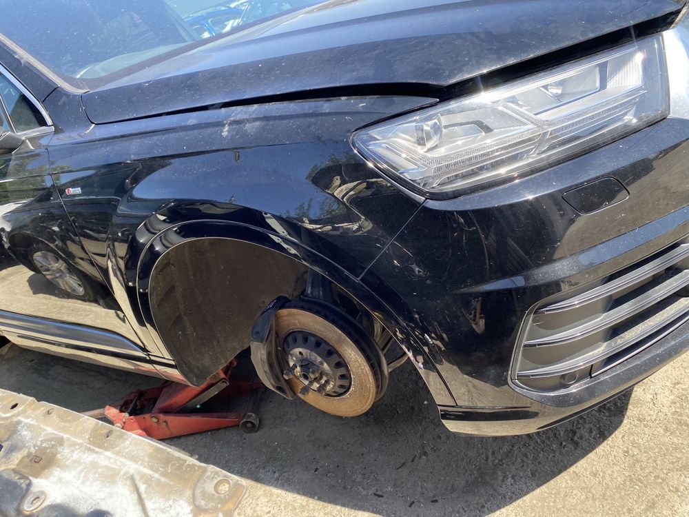 Fuzetă, basculă , planetară, pernă, etrier ,dreapta față  Audi Q7 4M