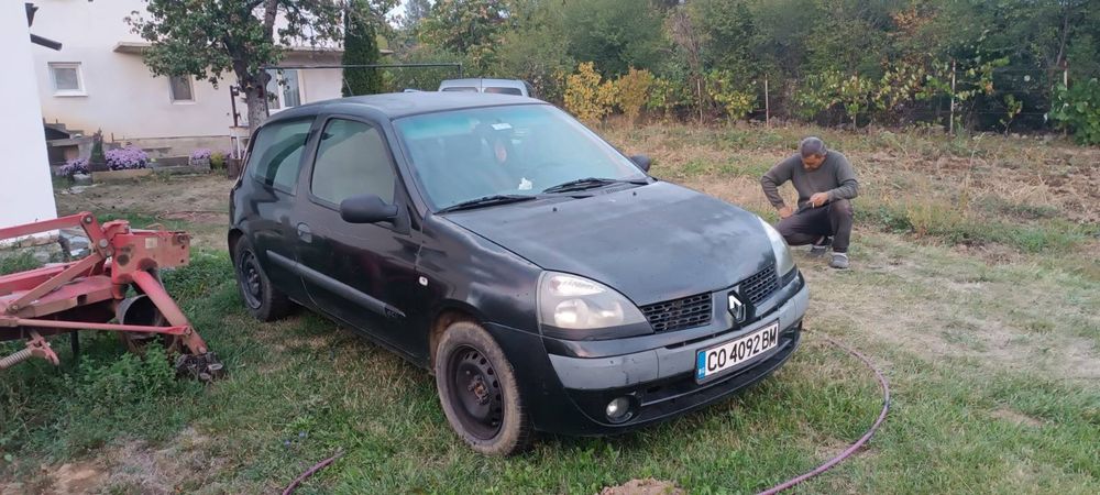 лек автомобил Reanut Clio 1,5 dci