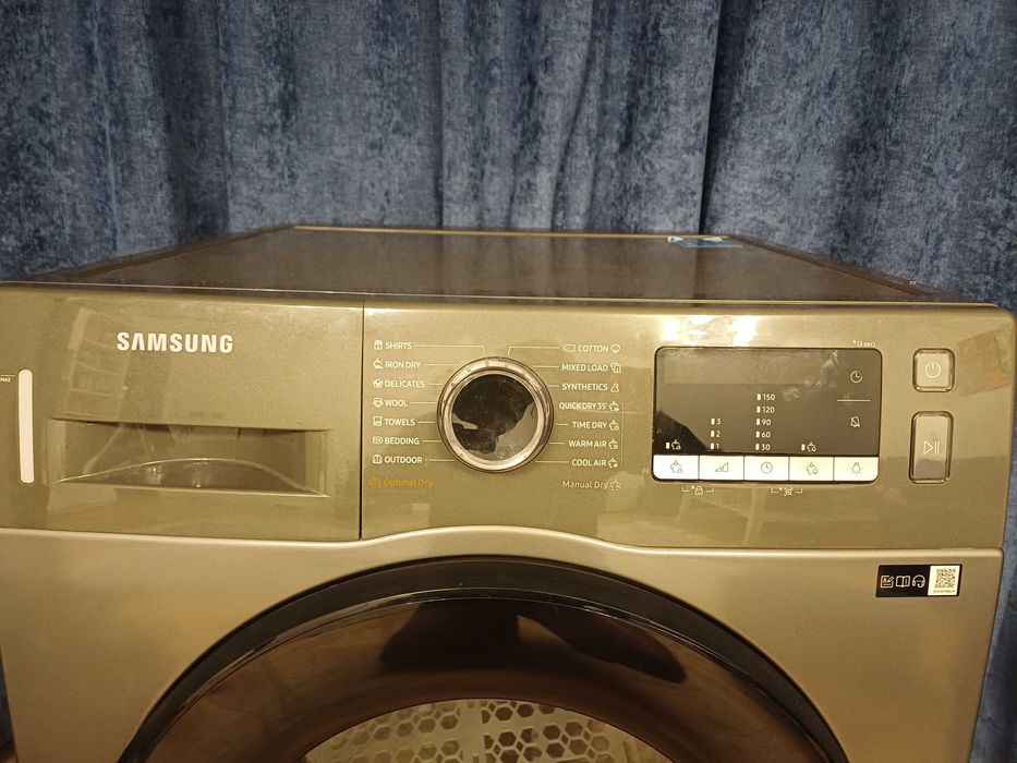 Uscator de rufe cu pompă de căldură