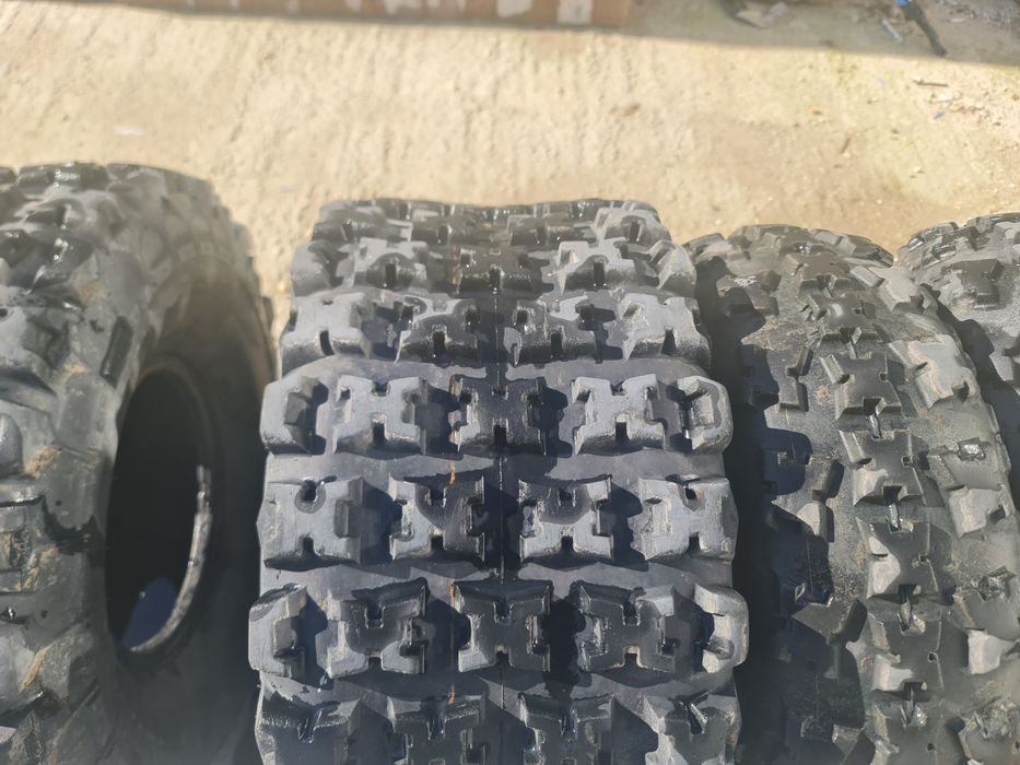 4 броя гуми за атв