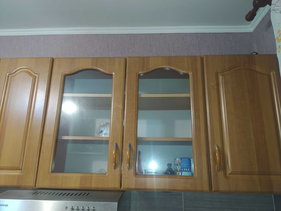 Кухонный гарнитур даром!!!