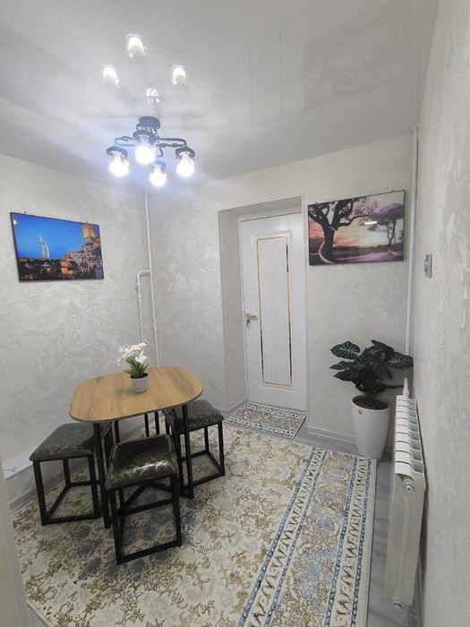 Продаётся квартира
Фархадский 1 остановка
Комнат 1в