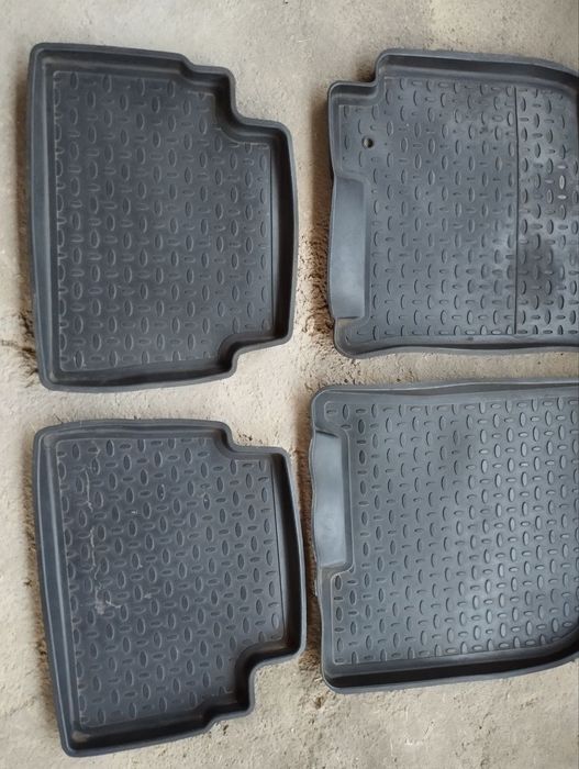 Polik jentra sotiladi