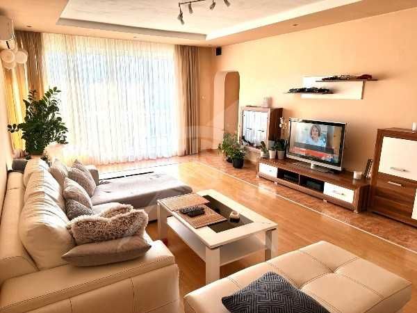 Продава се Къща в Пловдив, Коматевски възел - 140 кв.м за 1800 €/кв.м - Снимка #1