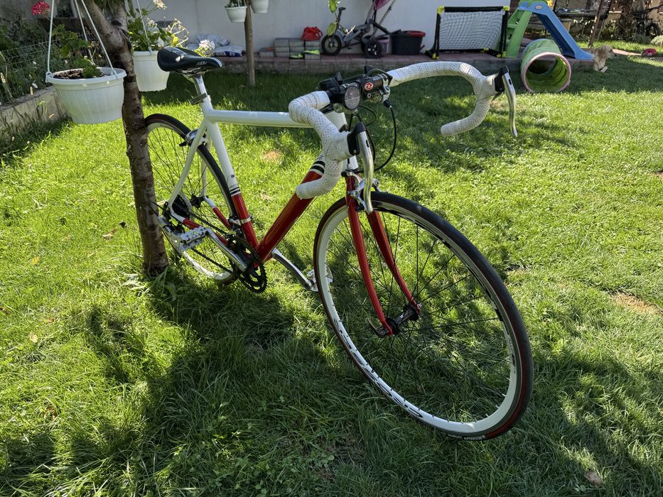Bicicleta Cursiera 28” - CROSS PELOTON
