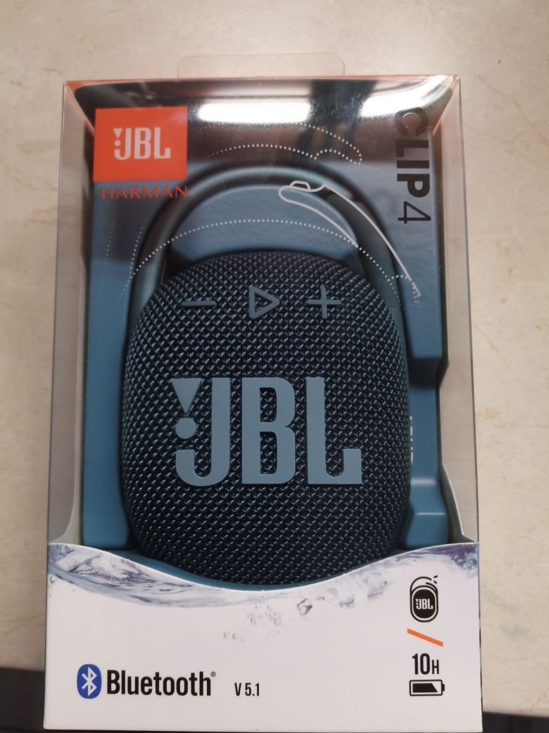 Преносима Блутут тонколона JBL.