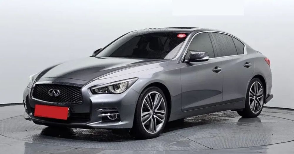 Infiniti Q50 Infiniti Q50 2.2d Premium Automat 98.000 KM