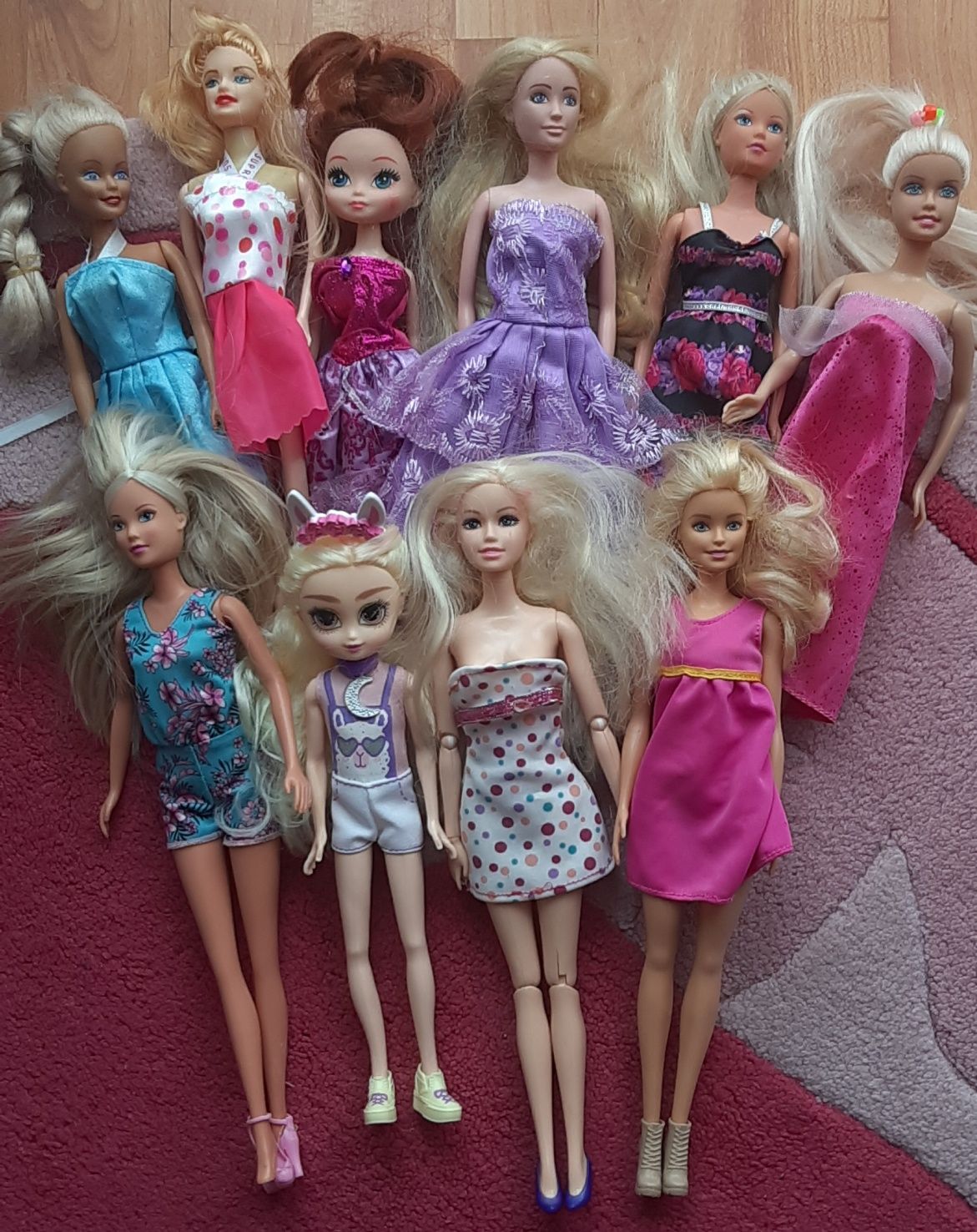 Set de 10 papusi Barbie