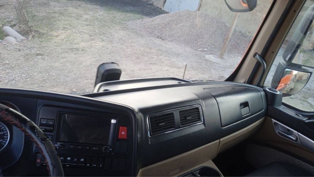 Howo zz4257v324ge1 2021