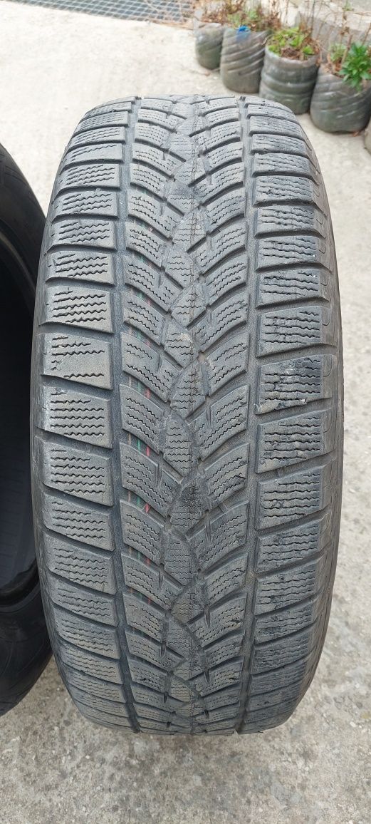 Зимни гуми Good year 235/65 R17