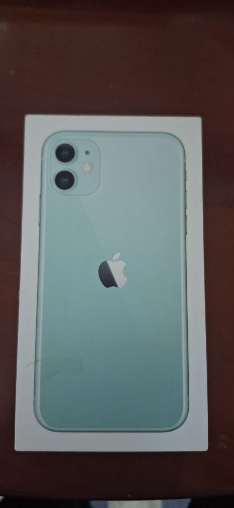 Продам каробку от iphone 11