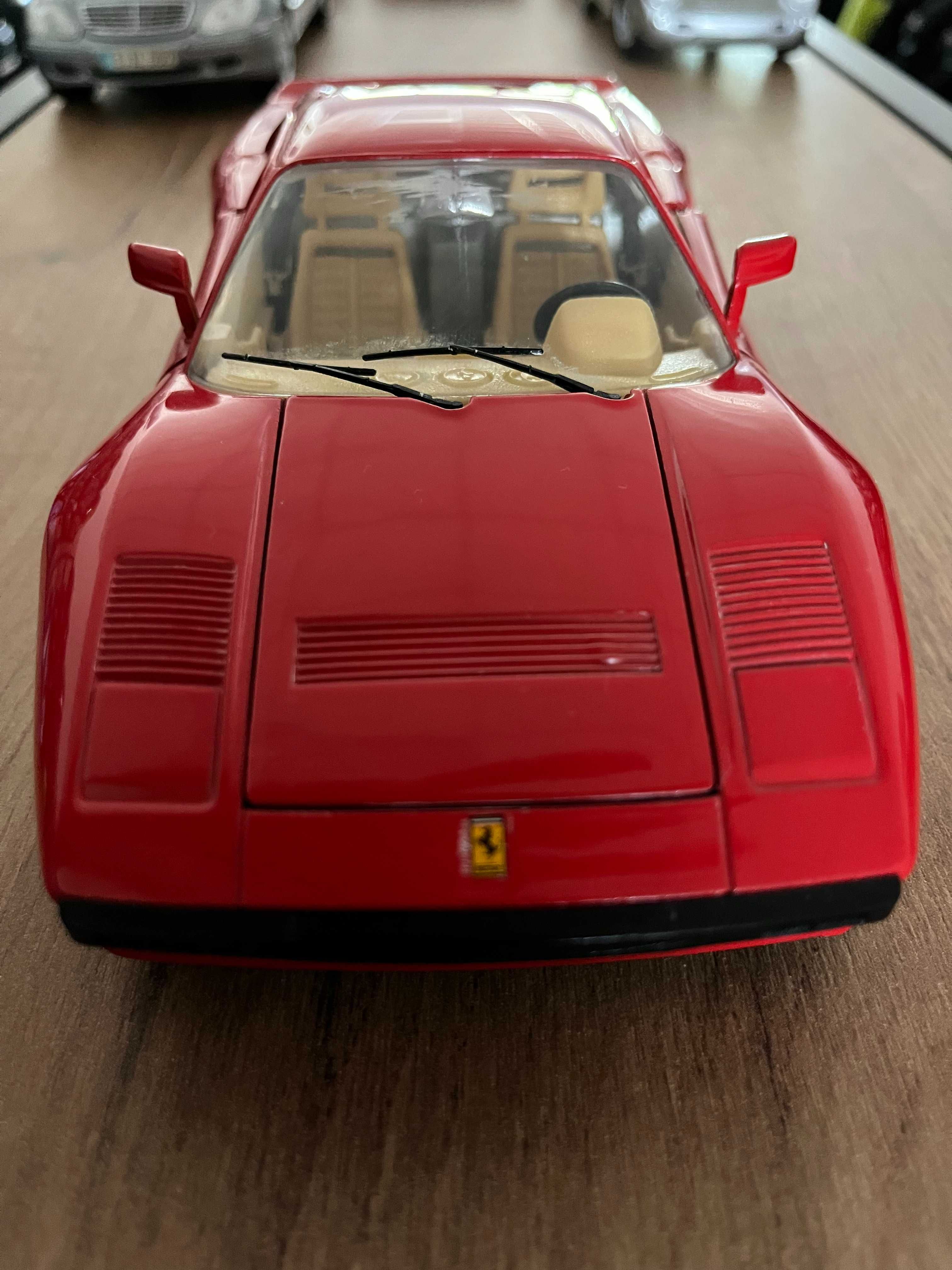 Метална колекционерска колички BBURAGO FERRARI GTO 1984 мащаб 1:18