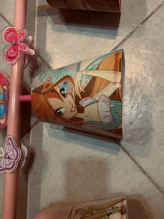 Полилей за детска стая с Winx Club