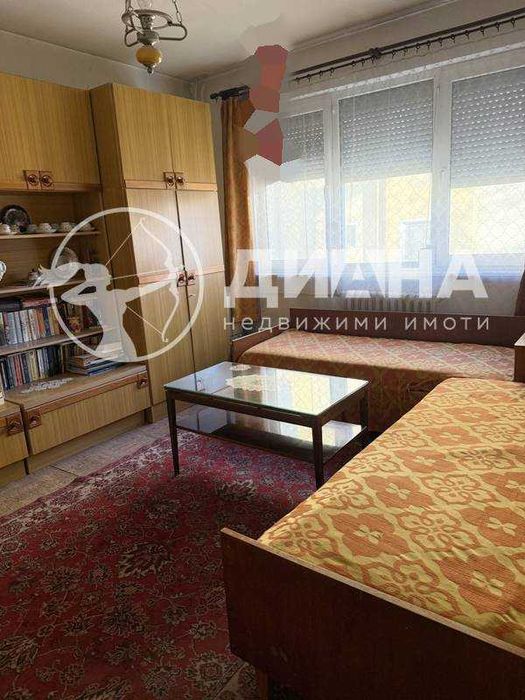 Продава се Тристаен апартамент в Пловдив, Център - 110 кв.м за 1955 €/кв.м - Снимка #3
