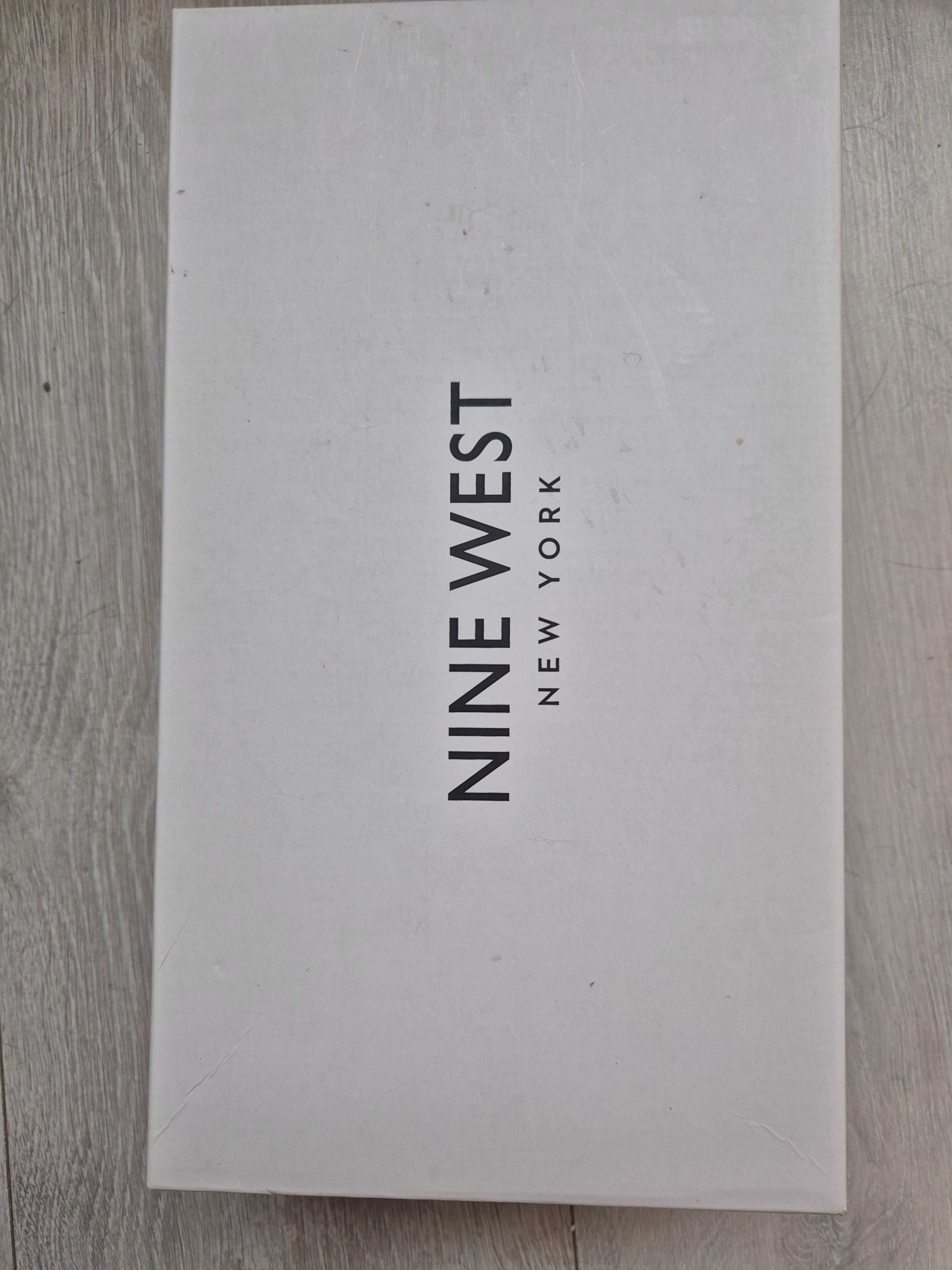 Нови черни сандали NINE WEST