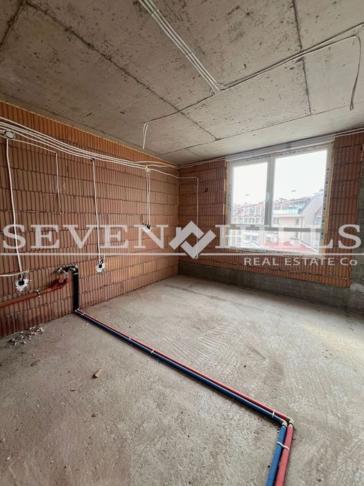 Продава се Тристаен апартамент в Пловдив, Христо Смирненски - 100 кв.м за 1236 €/кв.м - Снимка #4