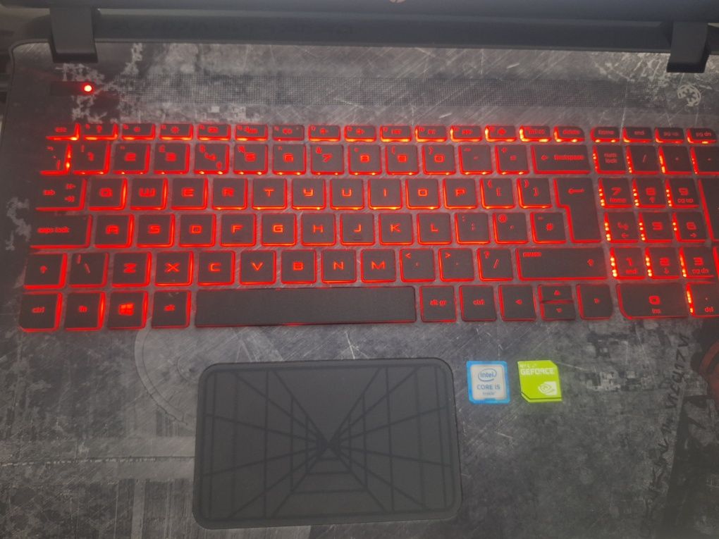 Laptop HP I5, 1 Tb,6 gb Ram, 2gb placa video