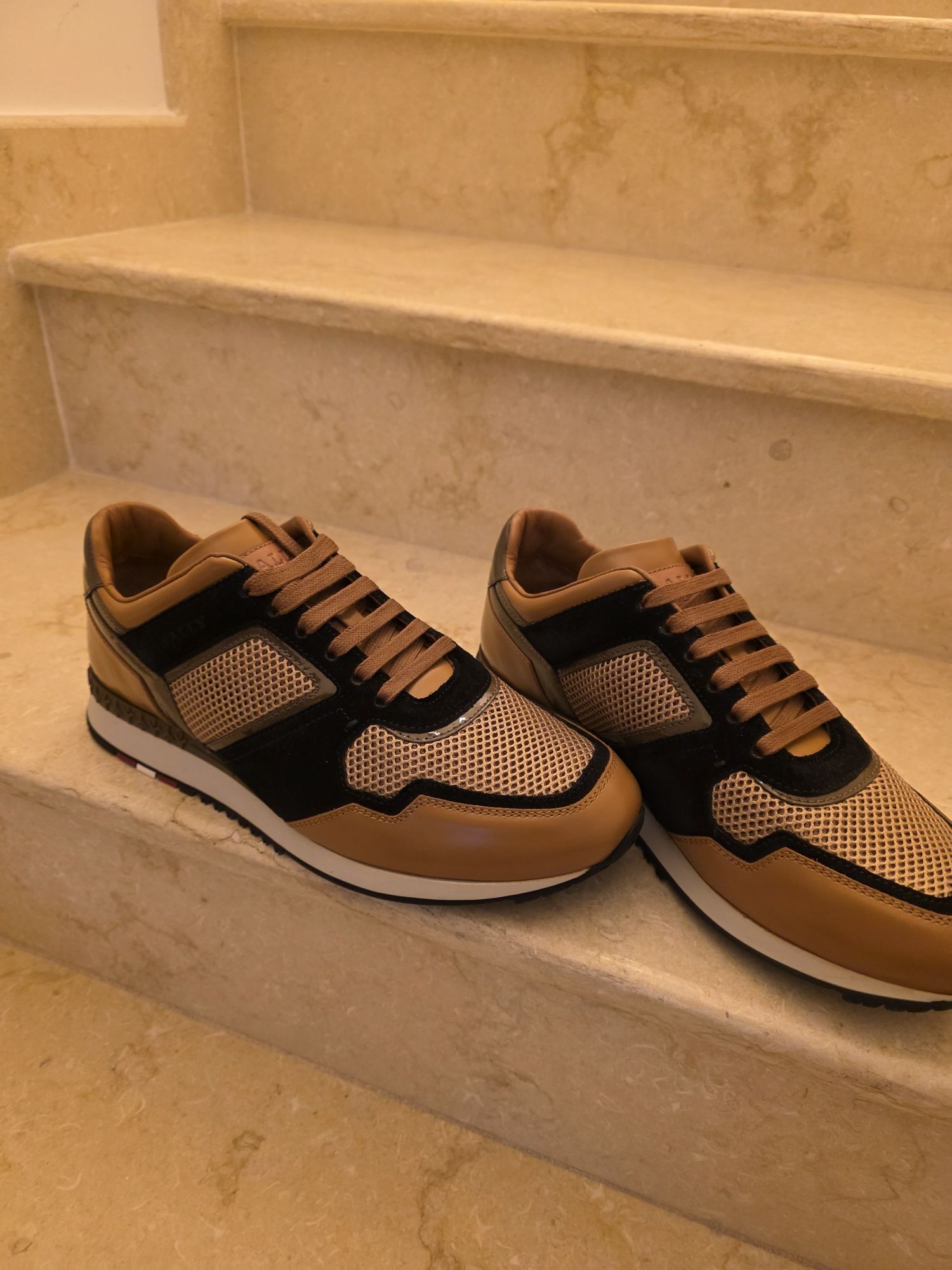 Bally, marimea 40