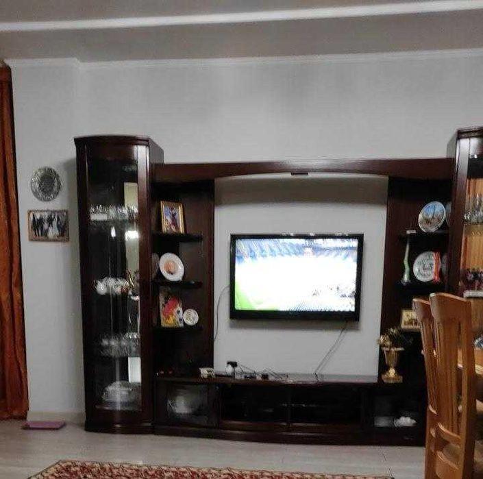 Продам мебель (стенку) для гостиной