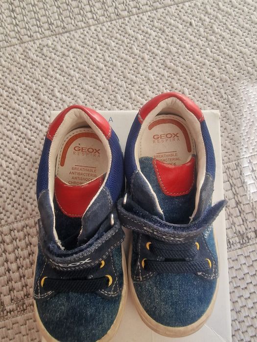 Детски обувки Geox 25 номер