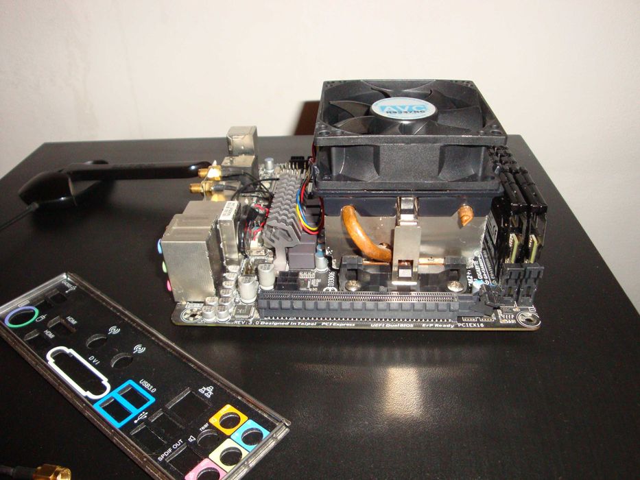 Kit mini itx AMD Gigabyte F2A88XN-Wifi CPU A10 7800 12core 8gb dd3